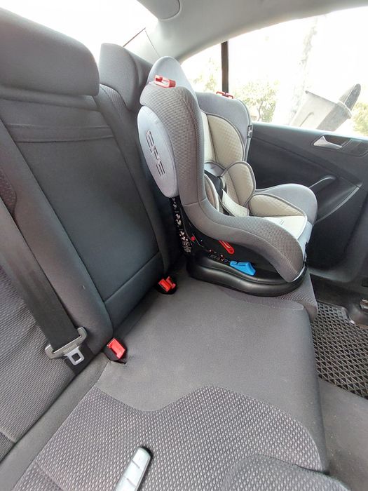 Scaun auto pentru copii