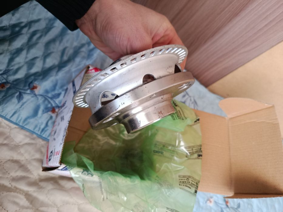 Продам запчасти на Митсубиси Галант