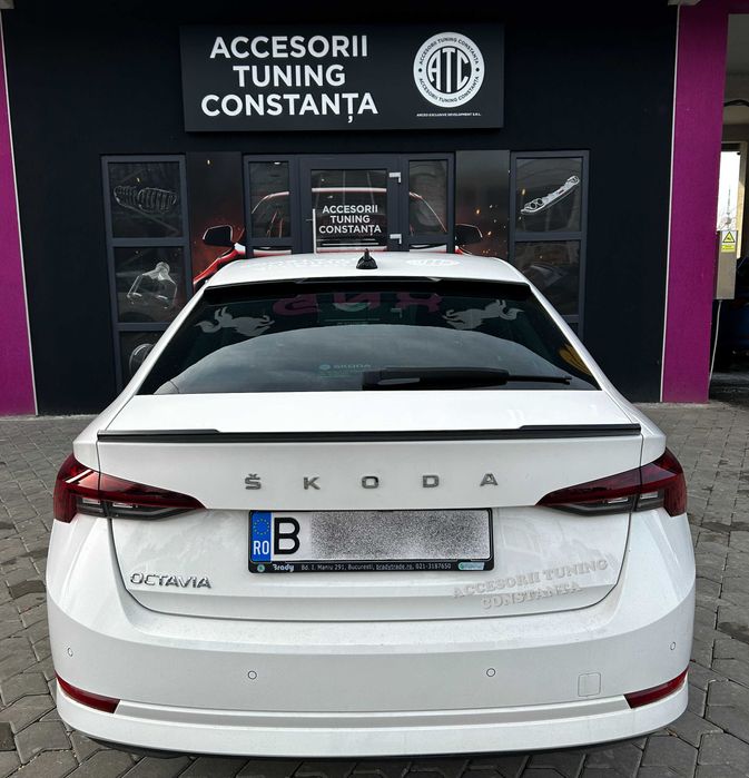 Eleron Portbagaj - Skoda Octavia 4 M4 Negru Lucios