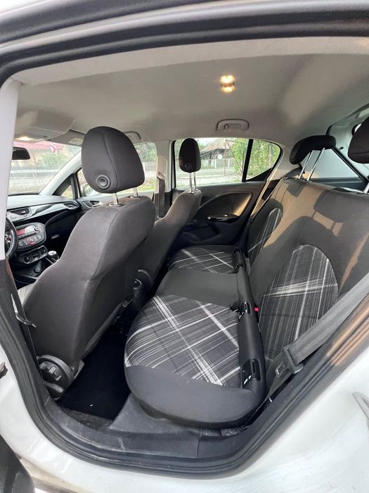 Opel Corsa 1.2 Benzină + GPL din fabrică – 2016 | Alb Perlat | Black Pack