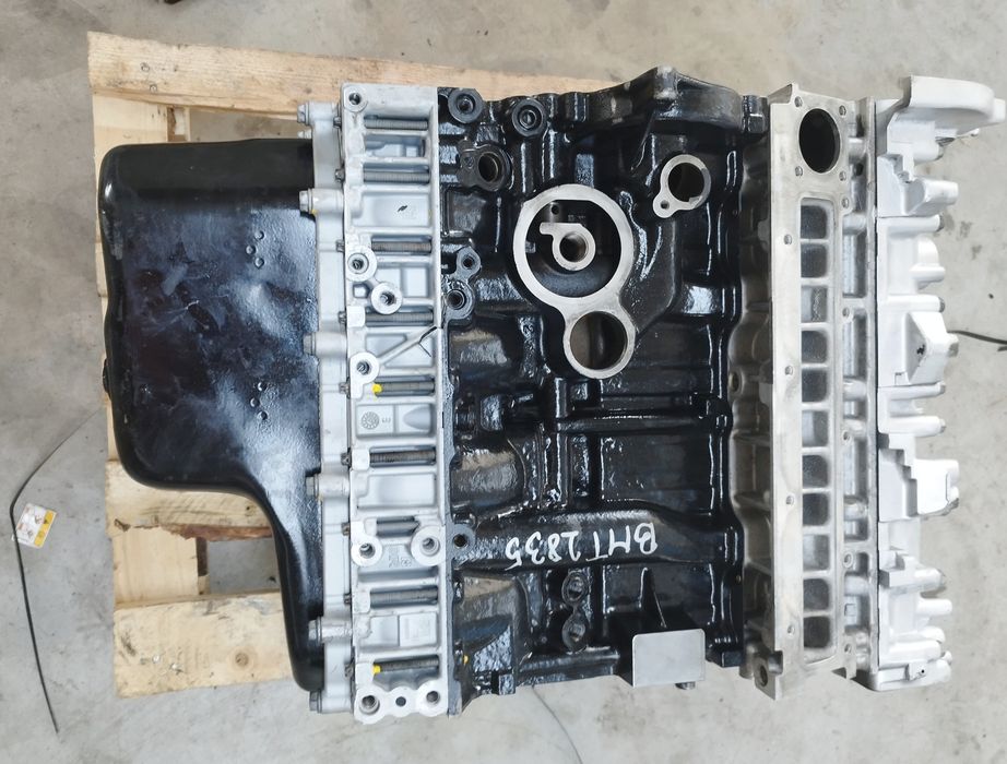 Vind afacere in domeniul transportului de marfa intern și internationa