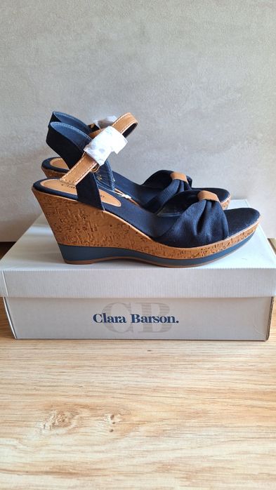 Дамски сандали Clara Barson