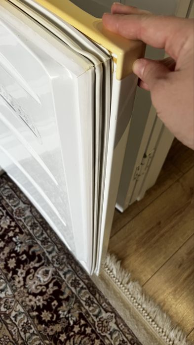 Продам холодильник LG