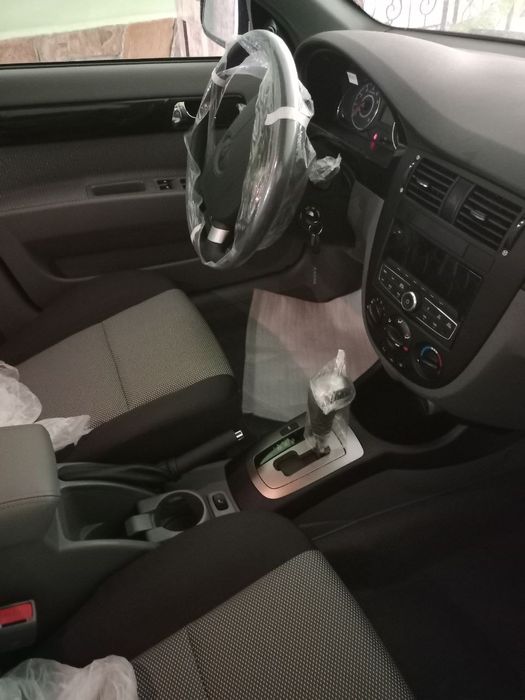 Lacetti 2023 автомат, 3 позиция с люком