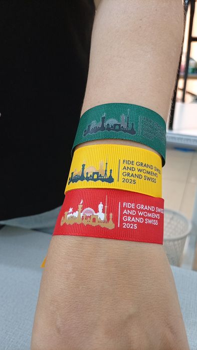 Контрольные браслеты для мероприятия.