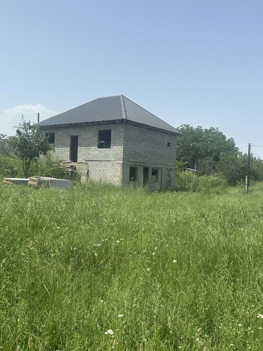 Продам дом не достоенный