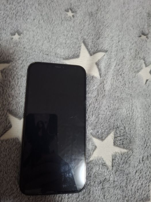 Продам айфон 12 про макс