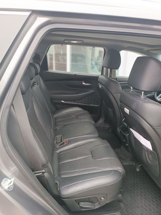 Продаётся Hyundai Santafe 2020 года фулловая позиция