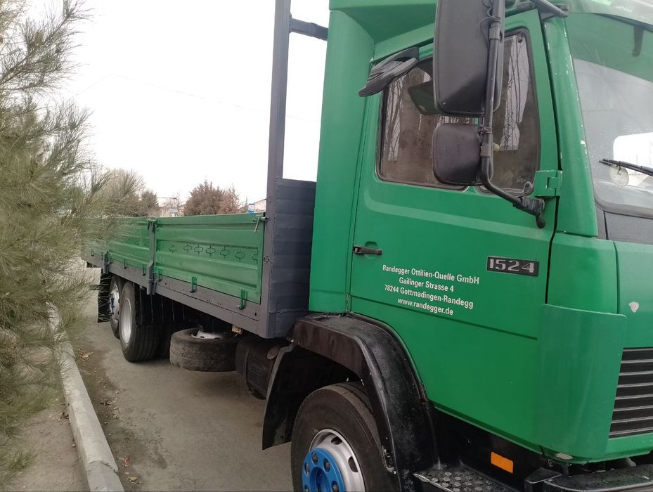Mersedes Benz 1524
