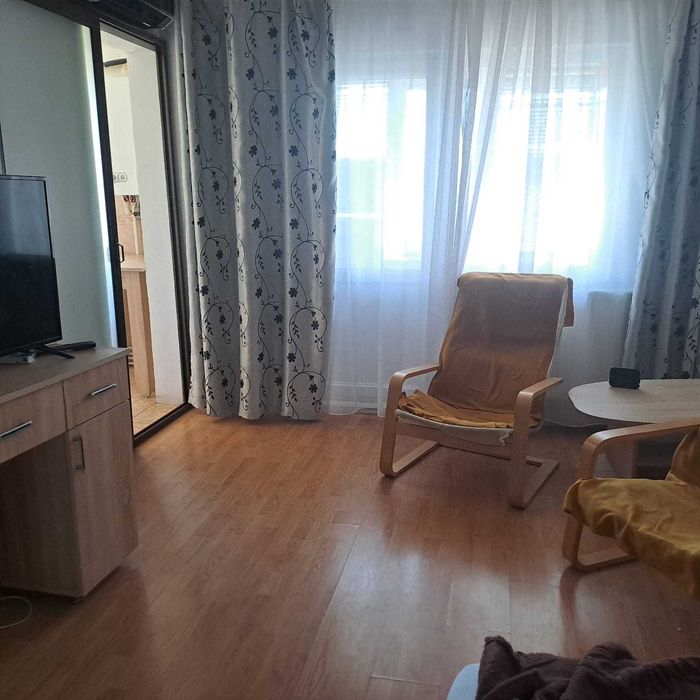 Garsoniera de Închiriat