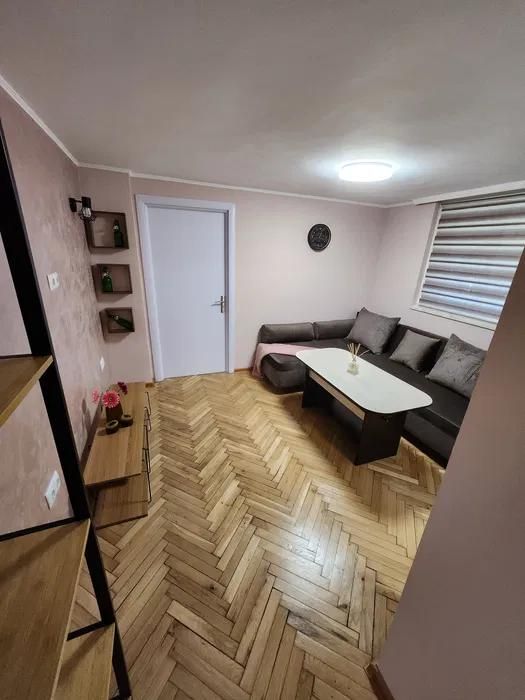 Дава се под наем Двустаен апартамент в Варна, Чайка - 43 кв.м за 435 € - Снимка #2