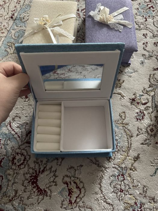 Коробки/корзины/шкатулки подарочные