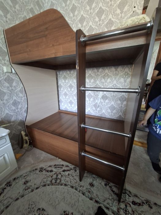 Продам кроват детсикй