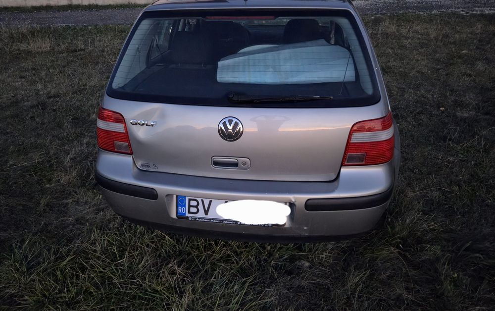VW Golf 2003,1.4 benzină