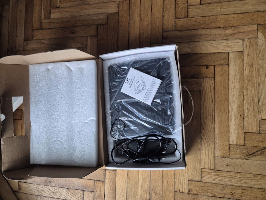 Statie incarcare portabila powerbank