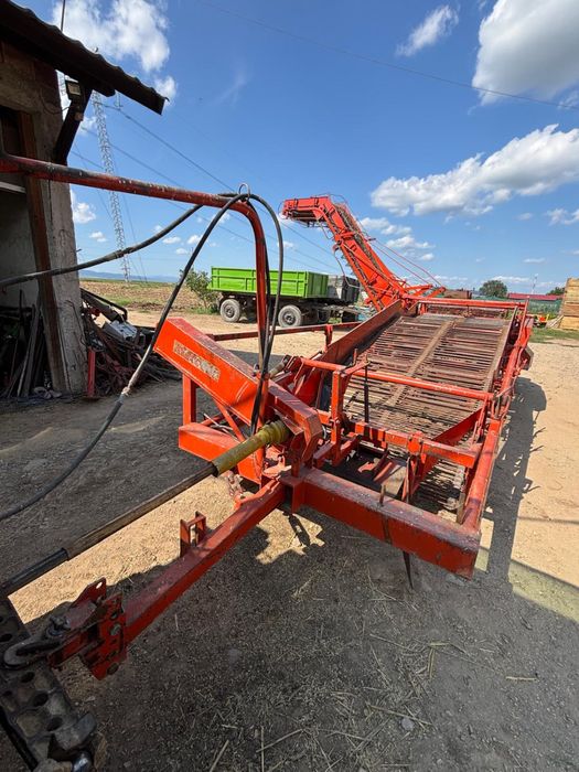 Masina de recoltat ceapa