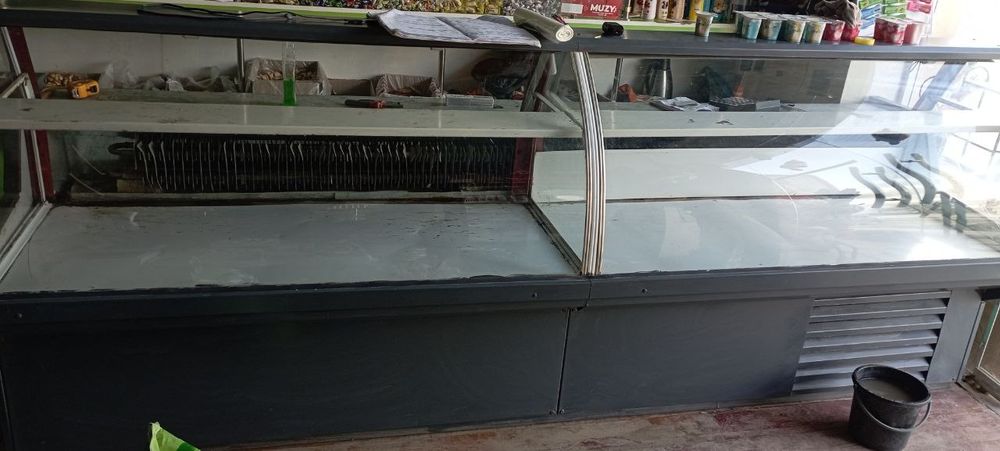 Uzunligi 3 metr Haladilnk narxi 3 mln Navoiy viloyati navbahor tuman.