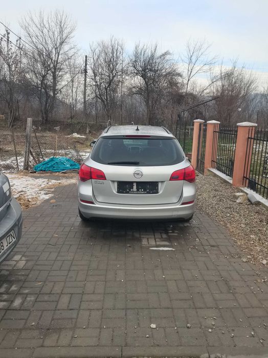 Opel astra J 1.3 cdti 2012