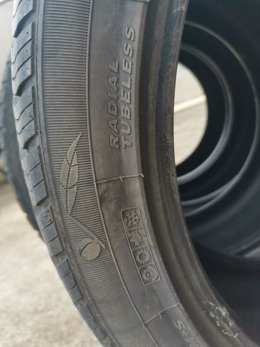 Всесезонни гуми 235/40/18