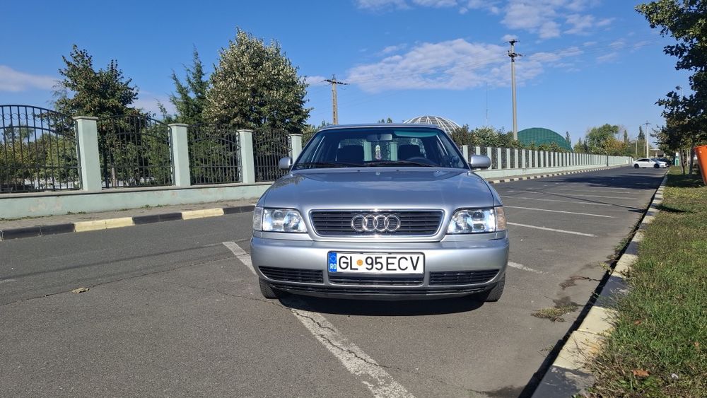 Audi 100 A6 C4 1995 vehicul istoric