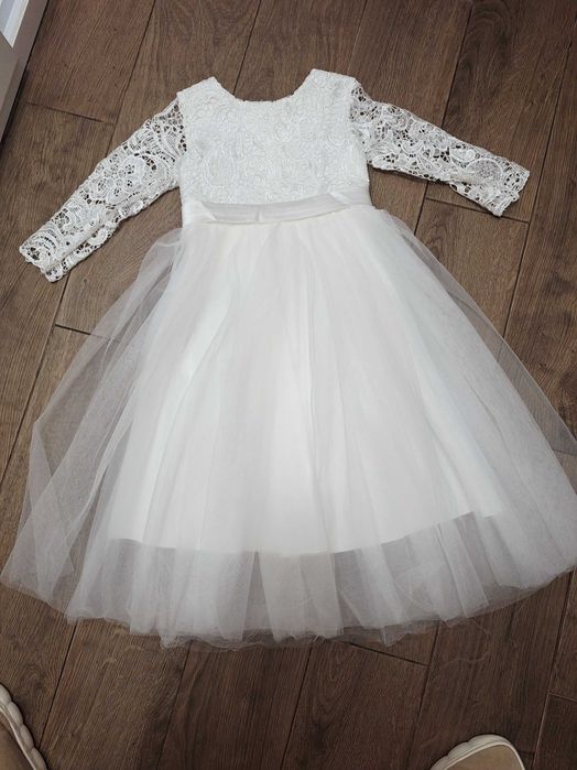 Rochiță mărimea 5 ani stare foarte bună