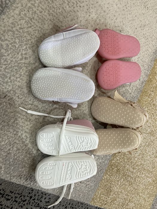 Бебешки буйки за момиче