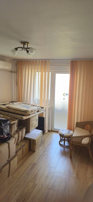 Apartament cu doua camere in C-uri ostroveni
