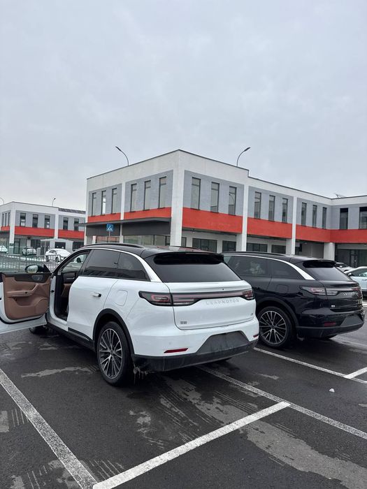 Leapmotor c11 restyling full position