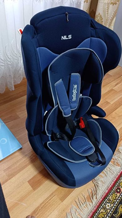 автомобильное детское кресло