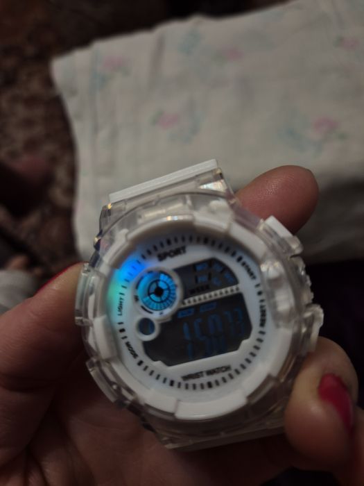 Ceas sport  unisex alb