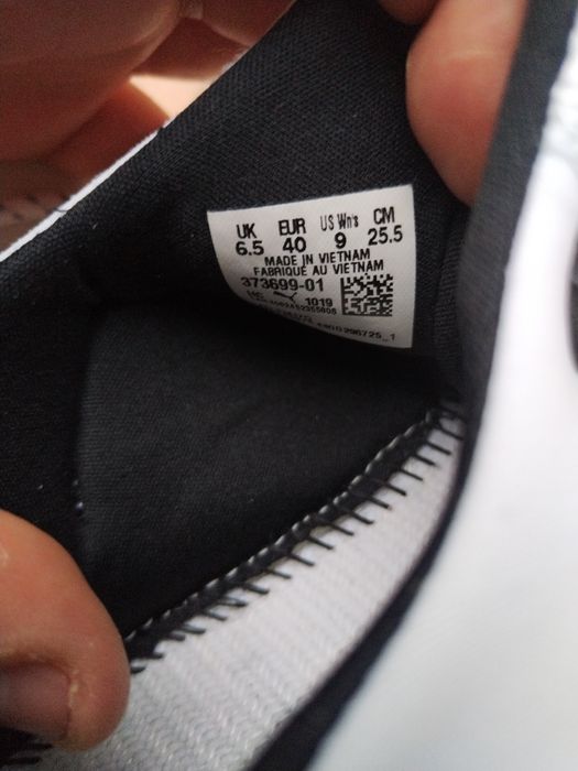 Vând adidași Puma originali