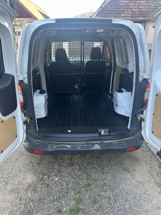 Ford transit courier