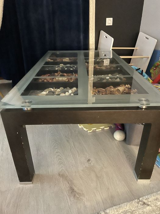 Масивна маса за хол