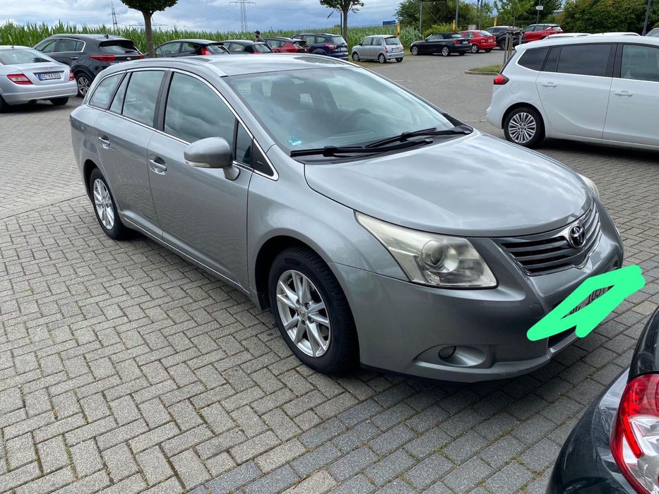 Toyota Avensis 2011