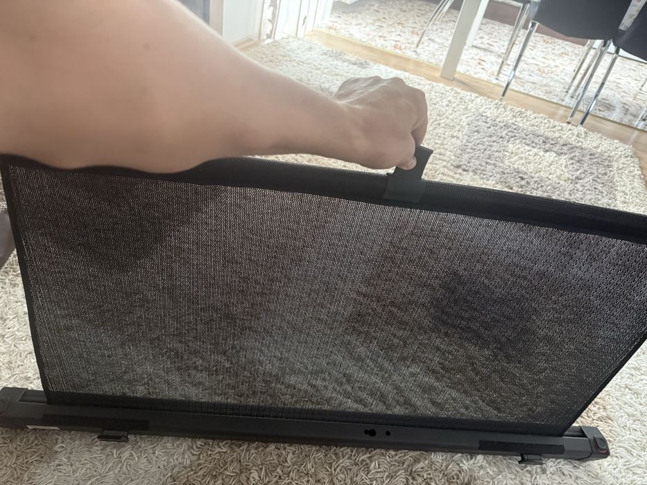 Rulou despartitor cu plasa pentru caini Audi