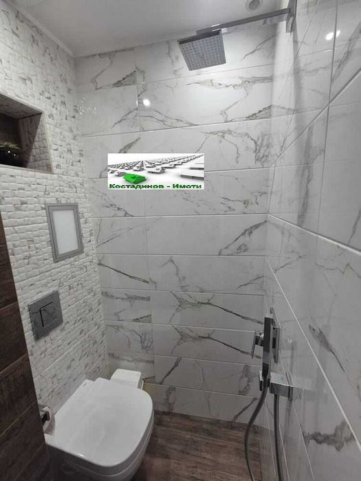 Дава се под наем Магазин в Пловдив, Каменица 2 - 200 кв.м за 2040 € - Снимка #4