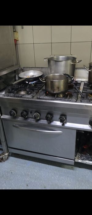 Friteusa dubla si masina de gatit aragaz profesional 6 ochiuri