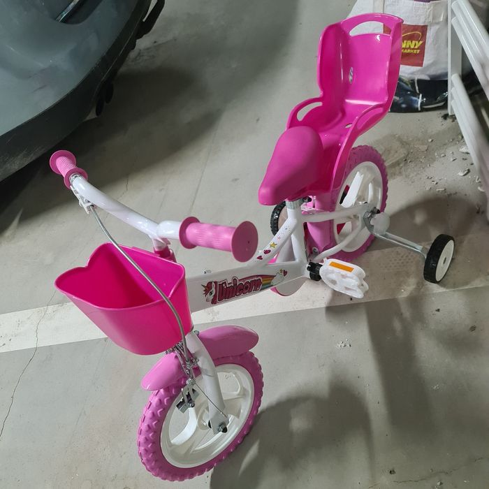 Bicicleta cu roti ajutătoare fetite