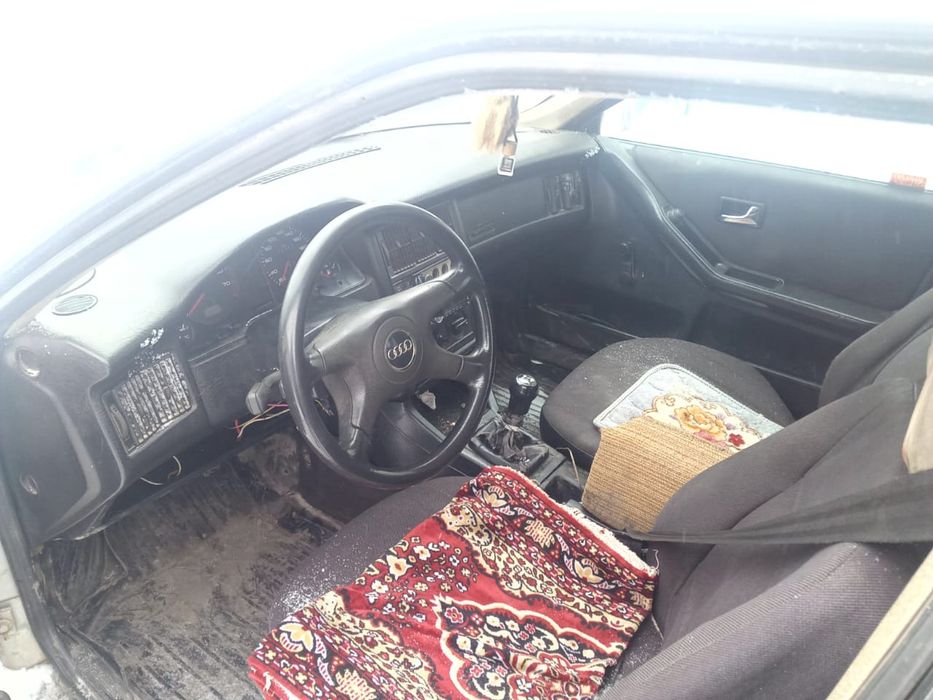 Продам машину Ауди 80.