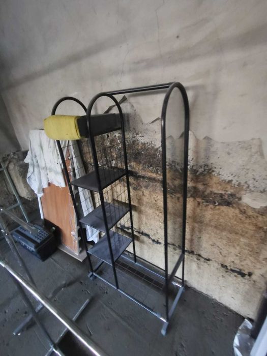 Продам вешалки 3шт