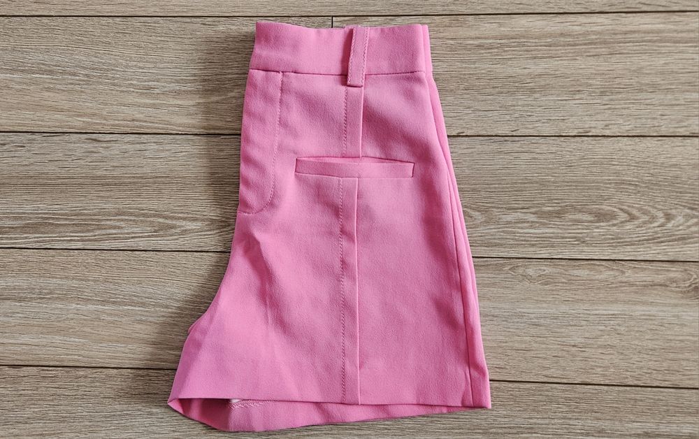 Дамски къси панталони Zara
