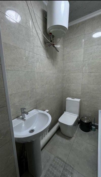 Хостел в центре города. Гостиница. Комнаты