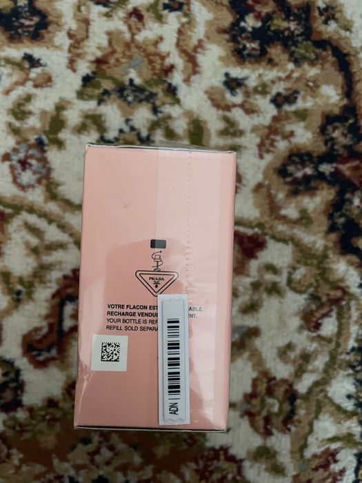 Vand parfum Prada Paradoxe