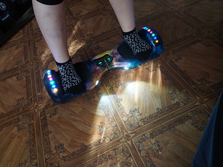 ГИРОСКУТЕР 2+ ввет Космос