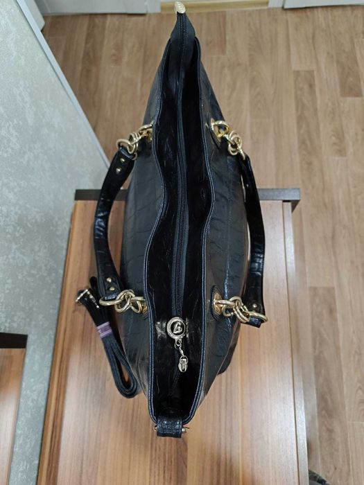 Кожаная  женская сумка