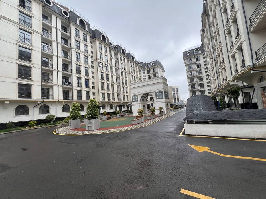 Кушбеги Коробка площадь 50 + подвал  срочно 2х комнатная 1 Этаж