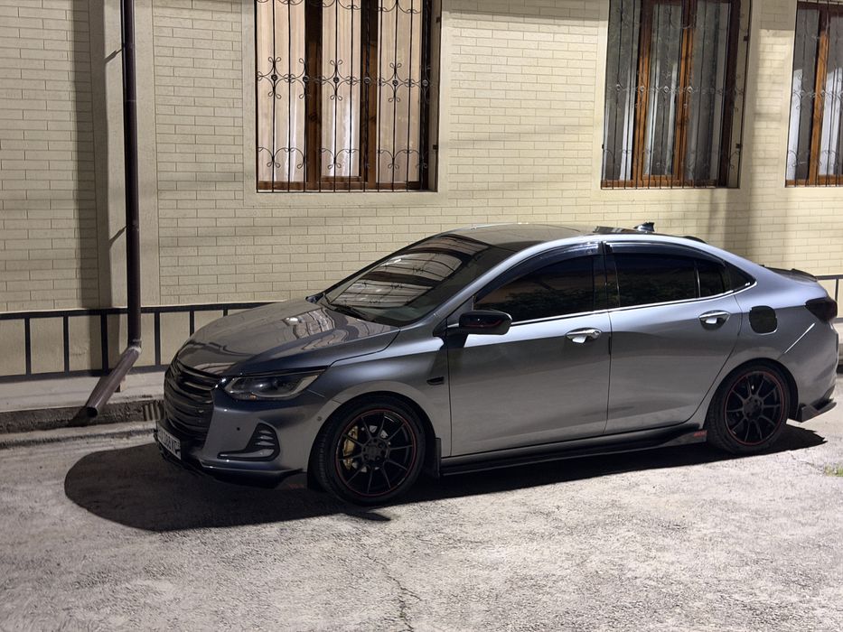 Прдается Onix Redline