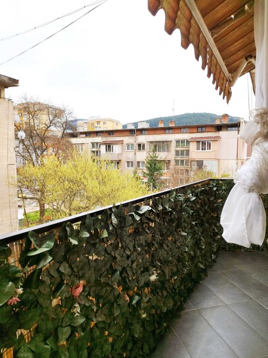 Продава се Тристаен апартамент в Перник, Изток - 98 кв.м за 1939 €/кв.м - Снимка #18