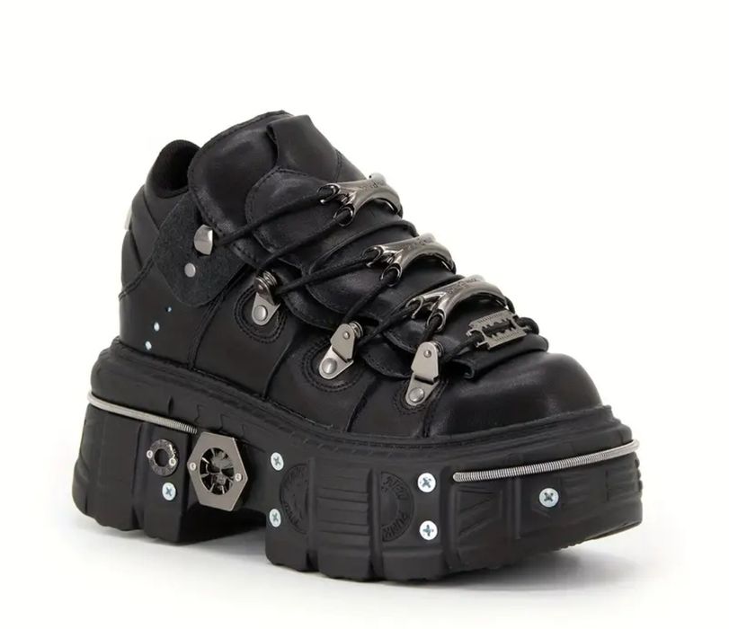 Обувь в готическом стиле