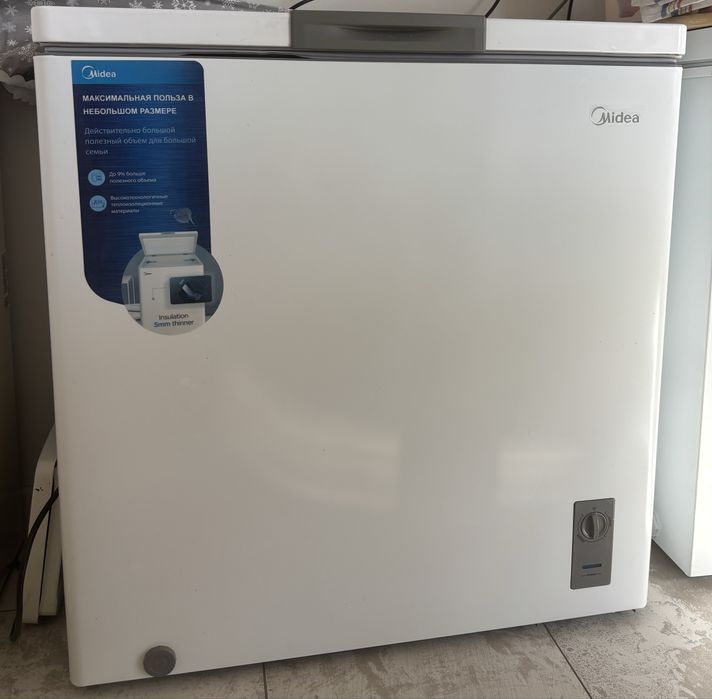 Продаю Морозильник Midea